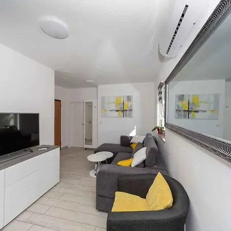 In - Biograd Riviera 42471 Apartment *